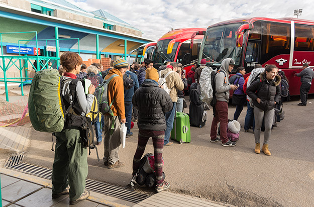 corporate trips and retreats bus service